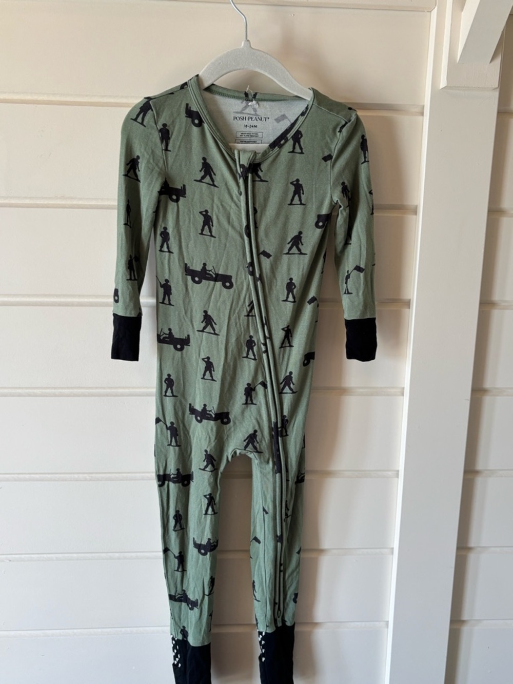Bamboo Like New Posh Peanut 18-24 mo. Army Green Pajamas footed/non-footed